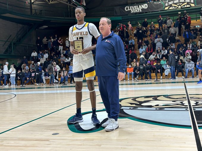 Congrats to <a href="/PBPCLASSICS/">Play By Play Classics</a> Game 4 MVP's:

Deandre Jones (<a href="/Deandre_J12/">Deandre jones</a>) - <a href="/GHbulldogsAD/">Garf Hts Athletics</a> 
Darryn Peterson (@PetersonDarryn) - <a href="/HuntingtonPrep/">Huntington Expression Prep</a>