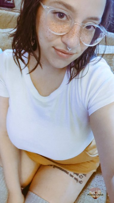 So I naturally get freckles in the summer before I tan, &amp; so I've been doing the fake freckles over my<a href="/tag/mvsales"class="tags"><span>#mvsales</span></a>