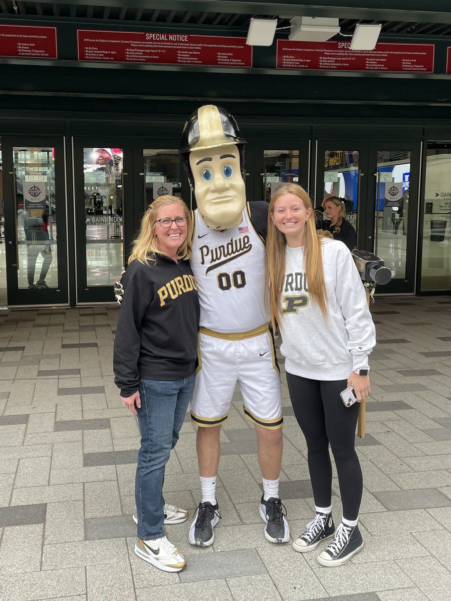 Emily Hartman (@emily_r_hartman) on Twitter photo Well, tonight was fun! 🖤💛🚂⬆️ #BoilerUp Well, tonight was fun! 🖤💛🚂⬆️ #BoilerUp