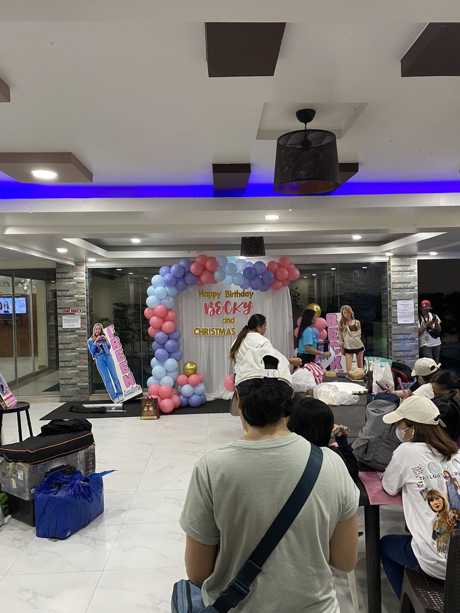 roviborlas134's tweet image. #minecocoaph
#beckys21stbirthdayfanscelebration
#fbdiversityphxmasparty