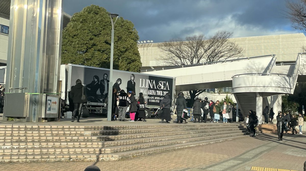 ガイシ通ったらLUNASEA トラックあった