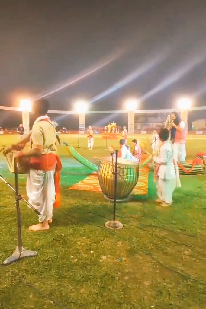 Drums, Nagada 'Pepa📯' etc. are an integral part of our rich arts crafts and culture,
 It has a wonderful combination of native Locally invented  instruments!
Its melodious music and melody fascinates us 👍
  #OurCulture__OurHeritage🚩🙏