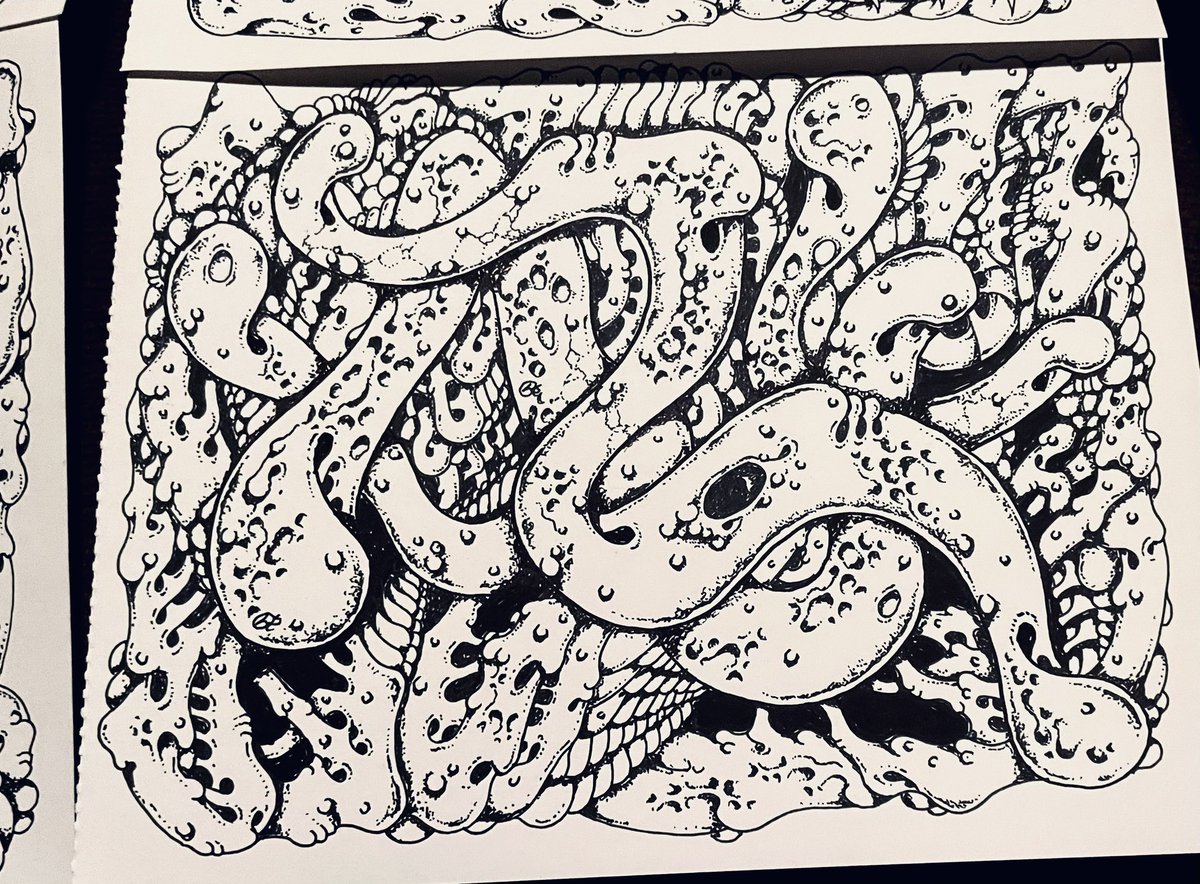 StuartS36492746's tweet image. More for coloring..living fractals!#ArtistOnTwitter #Bristol #coloringbookpage #drawingart