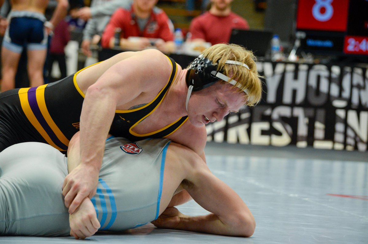 MontevalloW's tweet photo. DOWN GOES # 1⃣

Gabe defeats No. 1 Gavin Quiocho to advance to the 133 semifinals ‼️

#TogetherWeRise https://t.co/k53kGBF125