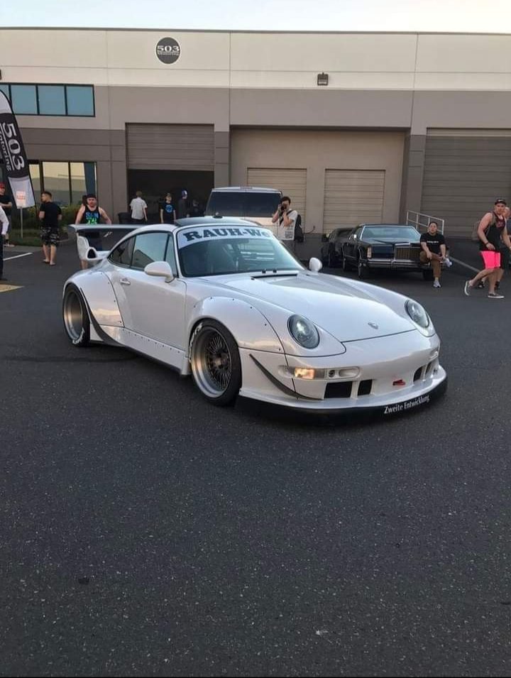 #Porsche 🤍👀