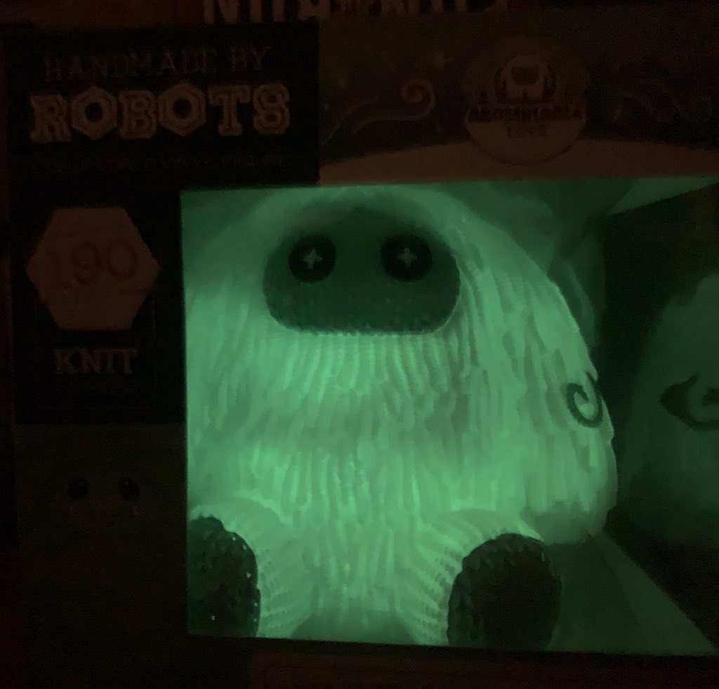 Decided to test out that glow on @hmadebrobots @AbominableToys collab and damn it’s bright. Imagine if I had a good camera and not this damn phone lol