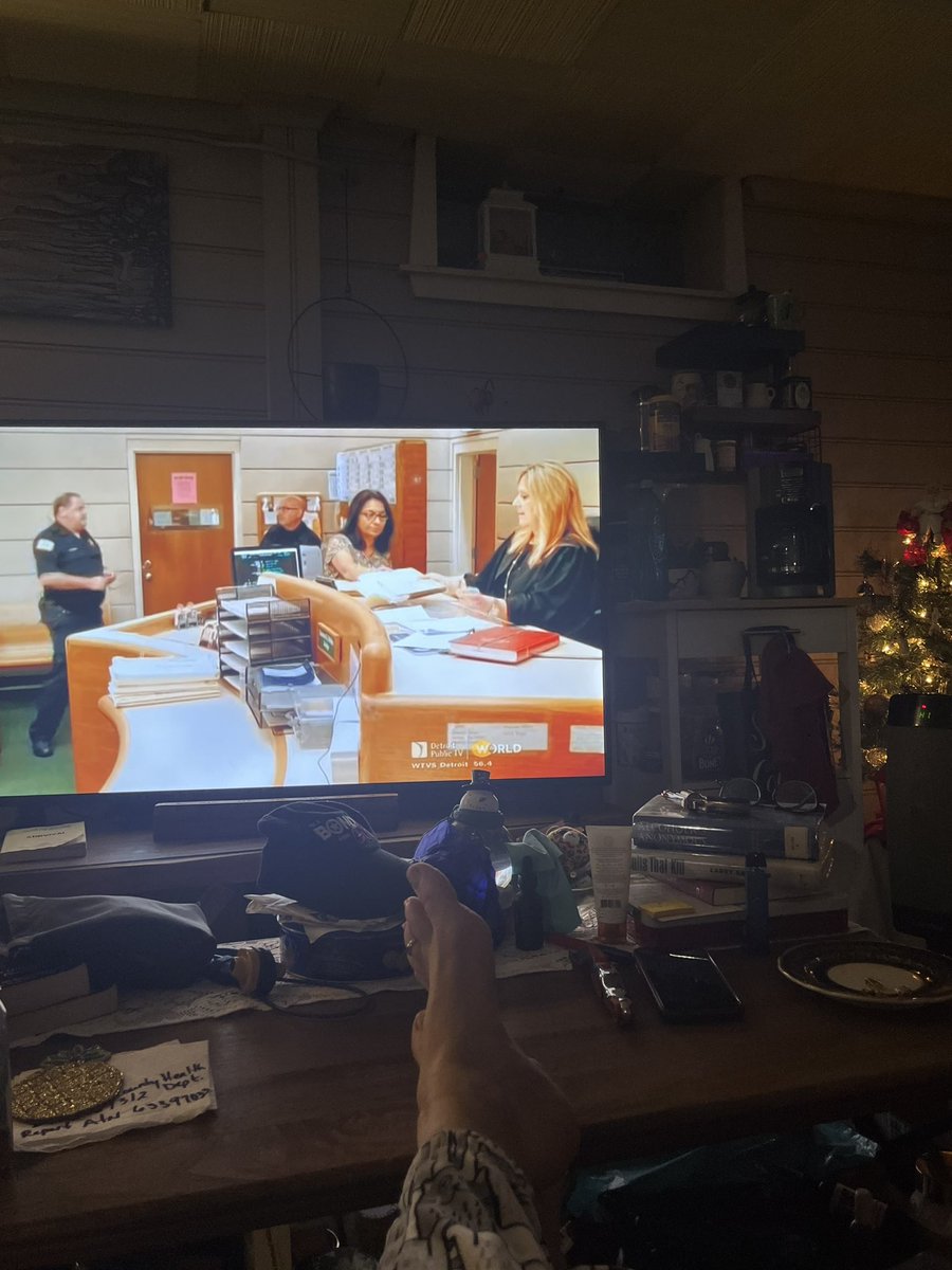 Raven_Madd's tweet image. Watching #AmericaReframed on @PBS 

#AnyGivenDay is the personal, first hand experiences about the complexities of living with mental illness; as it provides insight into the necessity of caring relationships when things are challenging. 

People persevering beyond difficulties.