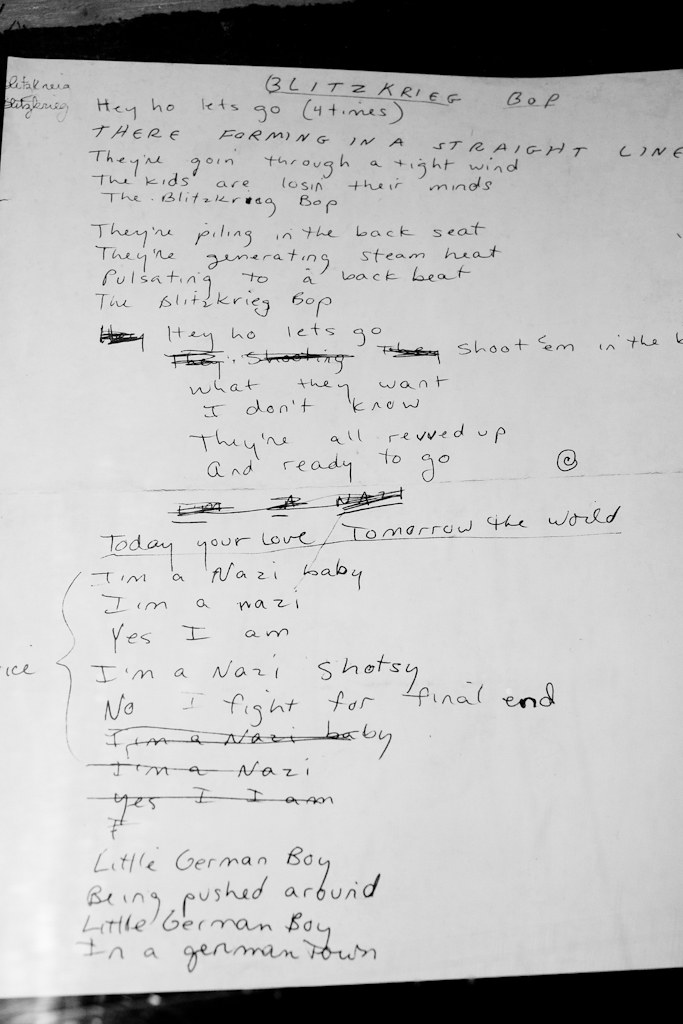 Dee Ramone's original handwritten lyrics from Blitzkrieg Bop, the Ramones' first-ever single.

#punk #punks #punkrock #ramones #blitzkriegbop #history #punkrockhistory