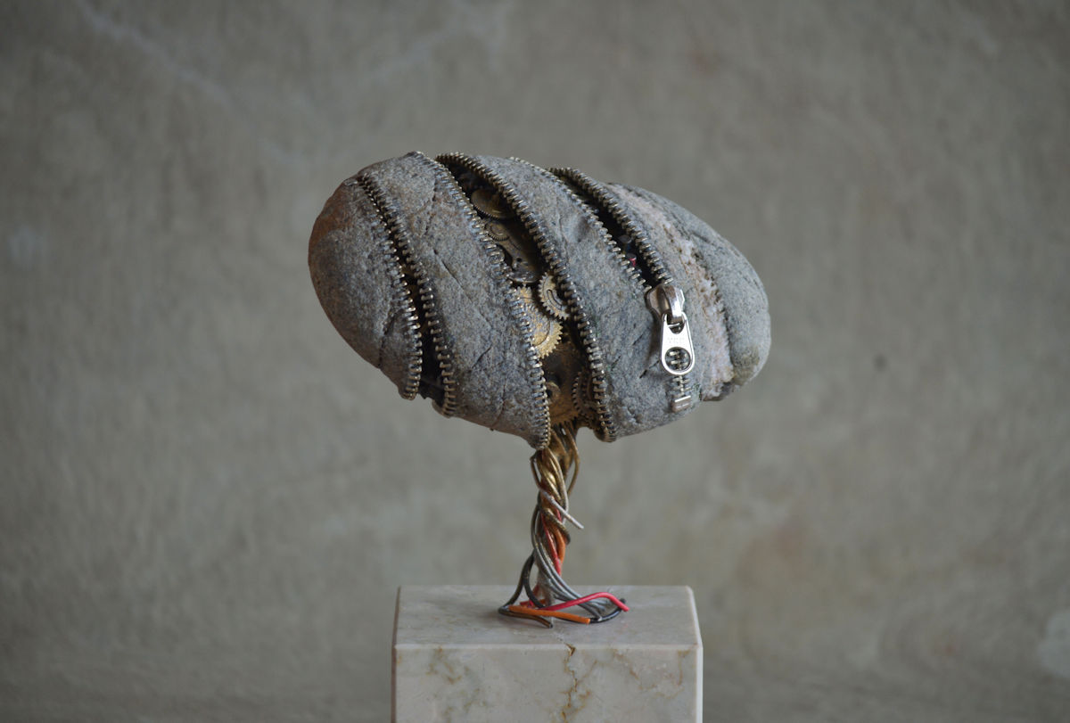 希少品伊藤博敏さん石のアート(水晶)