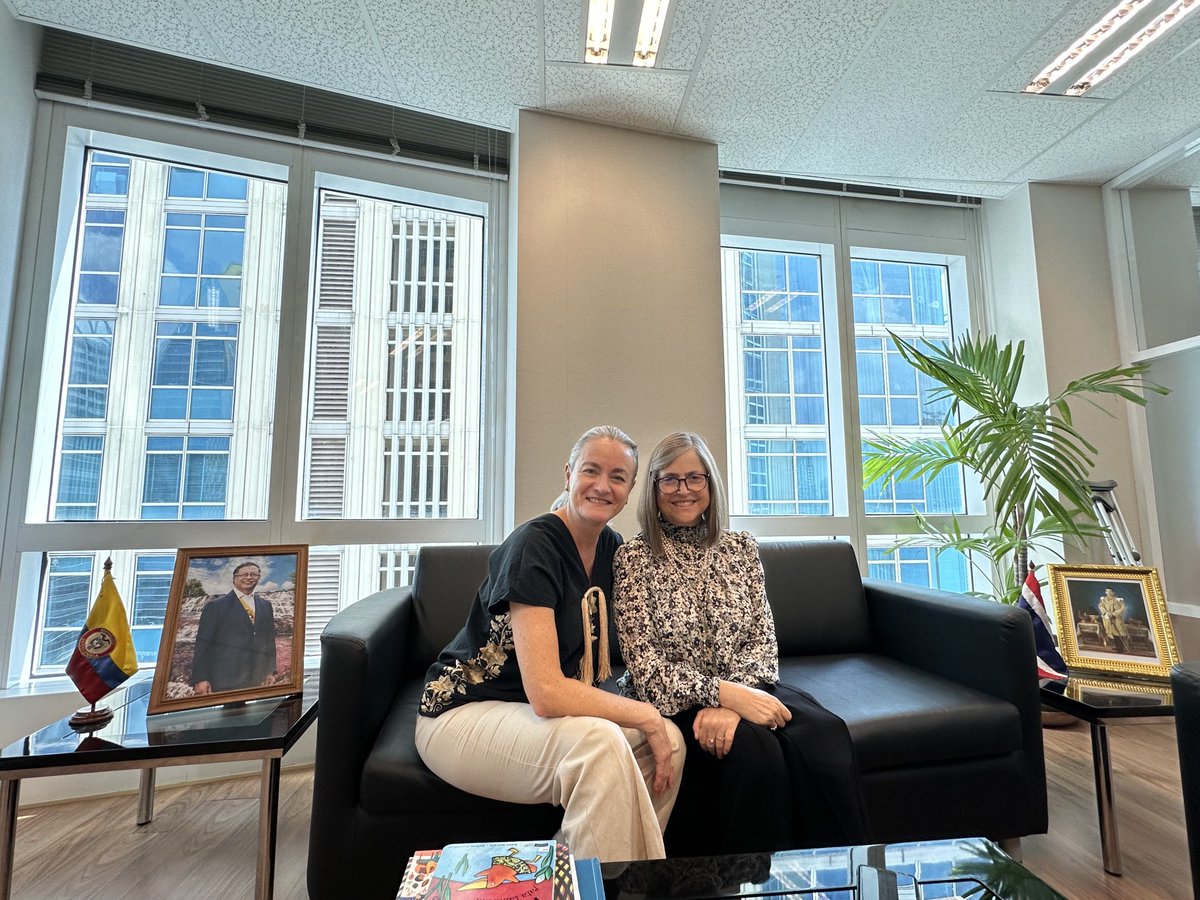 Mi primera visita de cortesía hecha a Decana del GRULAC, Embajadora Ana María Prieto @EmbColombiaTai, país hermano de AmLatina. #200AñosdeAmistad #AlianzadelPacífico #PoliticaExteriorFeminista  ⁦@aliciabarcena⁩ ⁦@SRE_mx⁩ ⁦@LauraElenaCC⁩ ⁦@FernandoGSaiffe⁩