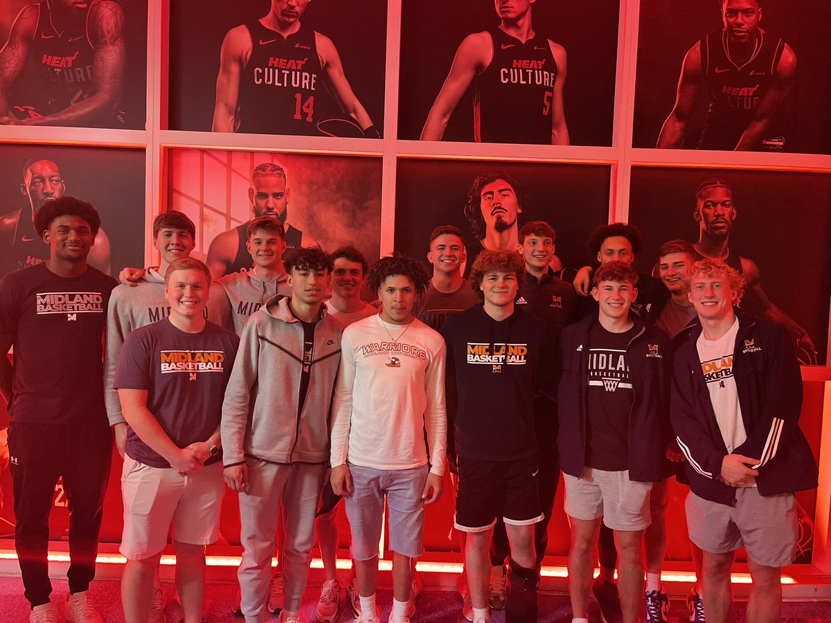 Midland University Men's Basketball (@midland_hoops) on Twitter photo 
