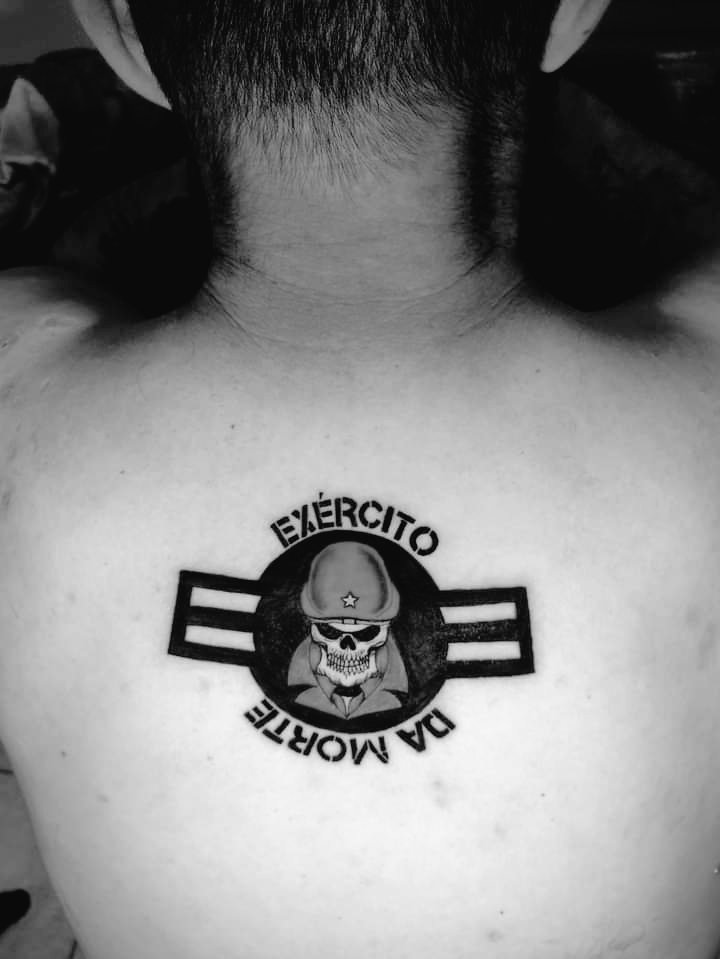 Ontem fez 2 anos que você nos deixou 🥹, vítima de uma doença severa que é a depressão que quando menos espera ataca, você que era uma pessoa extremamente divertida e nunca esperaria isso de você, faz falta demais eternizou o símbolo do EDM na pele, você sempre será eterno.