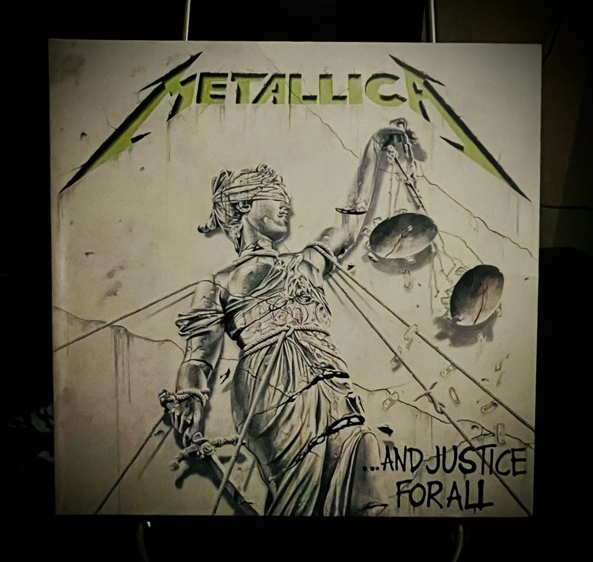 BlackIronJudas's tweet image. In January of 1989 Metallica premiered their first music video “One” on MTV. Doro Pesch hosted Headbangers Ball along side Adam Curry on 1/21/89 and when they played it, I was blown away!
🤘💀🤘

#NowPlaying #Metallica #AndJusticeForAll #PhysicalMusic