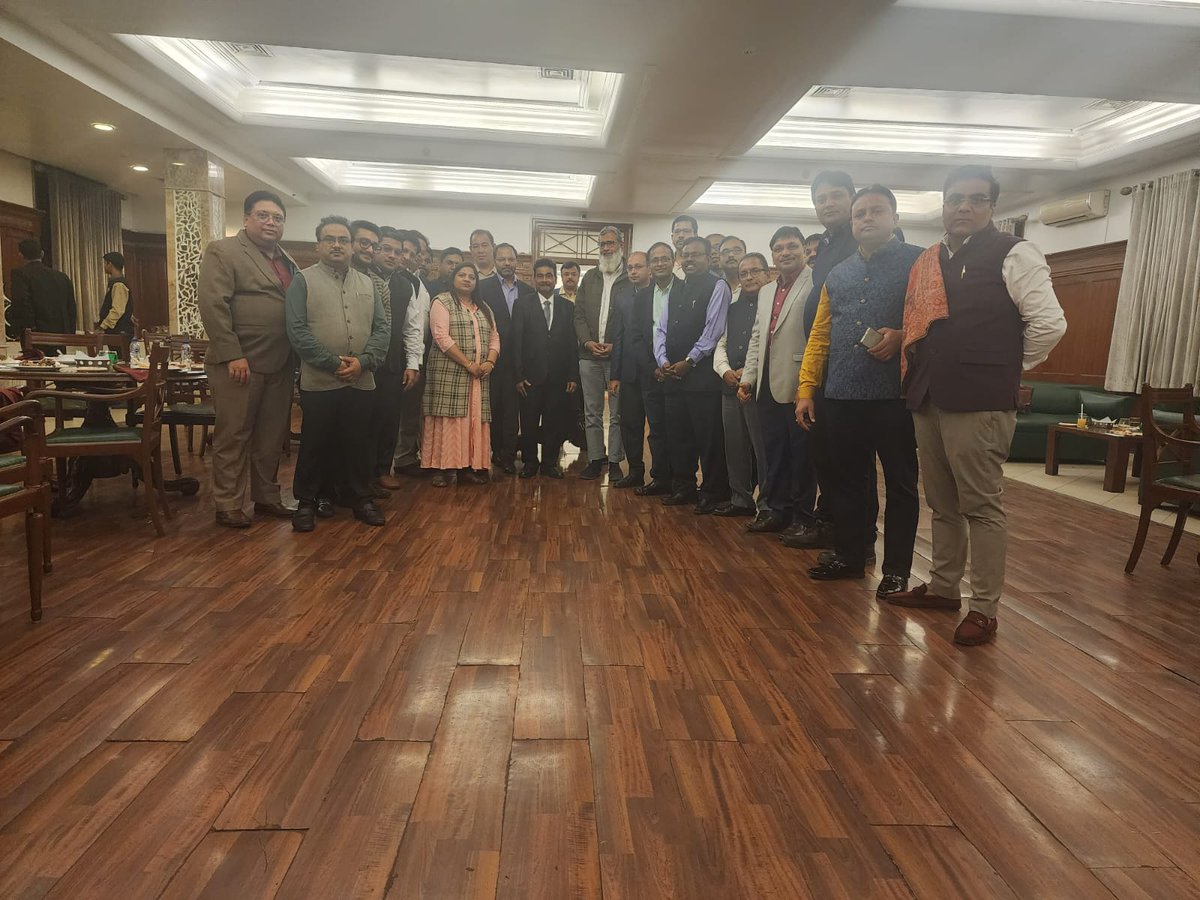 CCHAA organized a get together, attended by the Comm. of Customs (Port) Mr Ataur Rahman,JC (Port) B.R.Rawat, B.K.Singh,DC's- Mr Sinha, Mr Bhutia along with FFFAI Chairman Elect Mr Kamat & Hon,Sec. Mr Sudip Dey, Past Presidents Of CCHAA and all the OBs and EC Members of the Com’t.