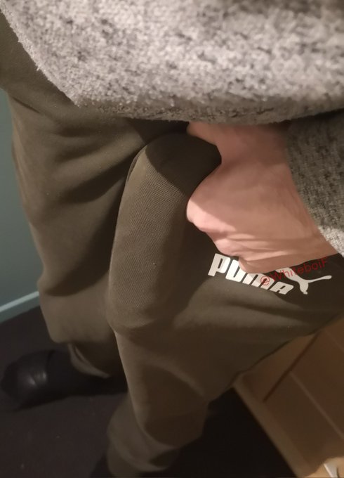 Is that a taser or a gun? 😳🧐 I get that question often 🤣 No worries its not 🙊😂 https://t.co/foNCChHB<a href="/tag/abs"class="tags"><span>#abs</span></a><a href="/tag/sixpack"class="tags"><span>#sixpack</span></a><a href="/tag/commando"class="tags"><span>#commando</span></a><a href="/tag/bulge"class="tags"><span>#bulge</span></a><a href="/tag/vpl"class="tags"><span>#vpl</span></a><a href="/tag/freeballing"class="tags"><span>#freeballing</span></a>