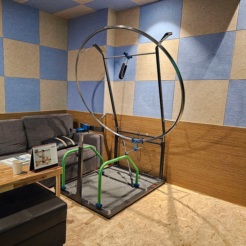 Proswing_Inc's tweet image. 제주도 정한스크린골프연습장(카카오) 회원레슨용으로 #프로스윙머신 설치

proswing.kr
제품문의:1899-6637
#골프연습머신 전문제조 (주)프로스윙

#골프스윙교정기 #드라이버레슨기구 #아이언레슨기구 #바디스윙연습 #헤드업교정 #골프비거리연습 #드라이버스윙교정 #아이언스윙교정