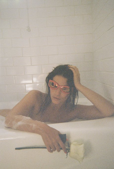 ❤️ https://t.co/o7cWRzMxk2 🛁 https://t.co/QjSCwxuyId<a href="/tag/staytuned"class="tags"><span>#staytuned</span></a>