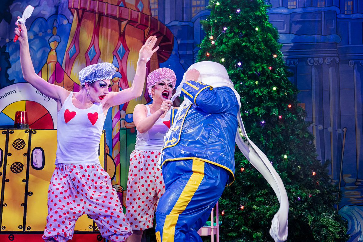 SnapperWes's tweet image. Part 3: Another great panto photographed at @CreweLyceum with @Imagine_Theatre

This year's performance of #Cinderella looks fantastic!

Thanks again for having me 📷📷
#pantophotographer #pantomine #eventphotographer #cheshirephotographer