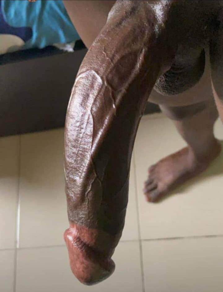 CutinureBBC's tweet photo. Cute and clean black guy with 6inch Dm if interested 🇦🇪🇦🇪 https://t.co/UR13JgbLWD