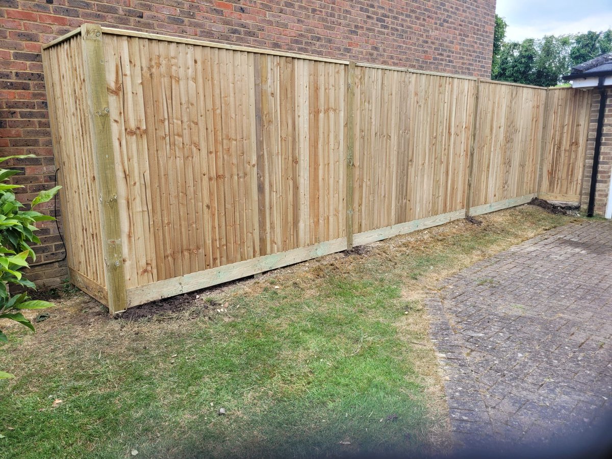 We are available for all domestic and commercial fencing and gate requirements. 

Call us on ☎️ 07971 963 316 

#fencing #fencingcontractor  #fencingcompany #fencingteam  #gateinstallation #fencinginstallation #southlondonfencing #southlondon #southcroydon #croydon #brockley