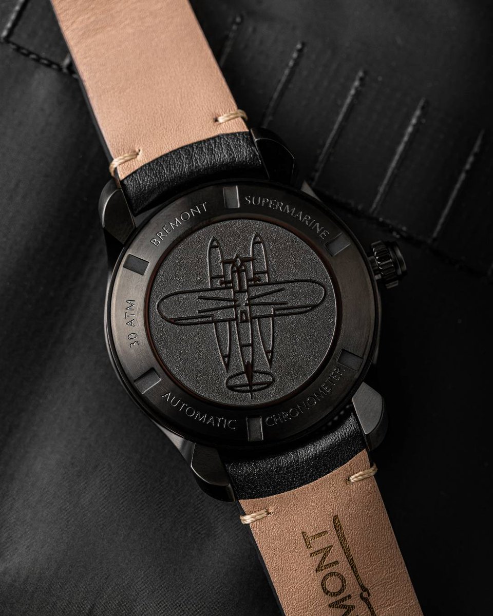 Bremont's tweet image. S302 JET: Dive into the Details 👀 

GMT function, 50-hour power reserve, ceramic 24-hour uni-directional bezel, and 300m water resistance. Featuring a black vintage leather strap with a pin buckle clasp.

Find out more: bremont.com/x/s302-jet-l-s

#Bremont #Watches #toolwatch