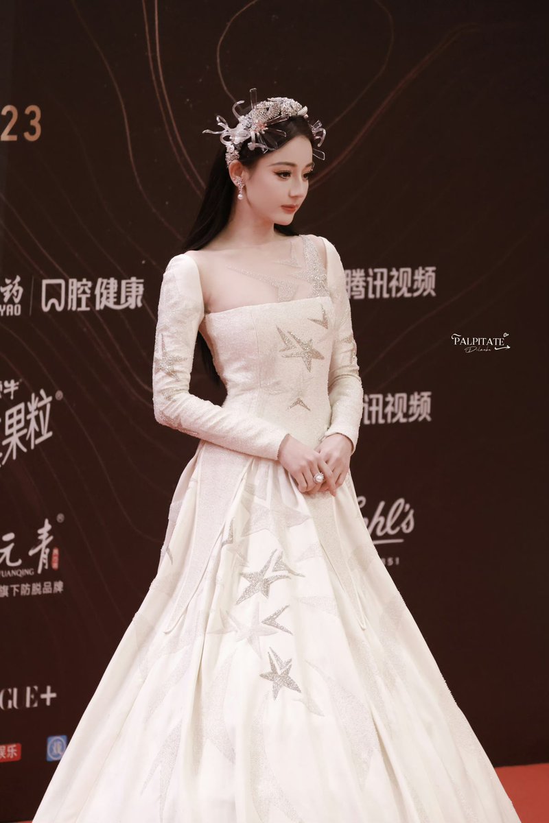 ขอแนวเทพเซียนปรัมปราแบบเป็นเทพมีเขาสักเรื่องได้ไหม หน้าคนสวยขารับกับเครื่องหัวมากก
DILRABA STARin RedCarpet
#TCStarNight2023xDilraba