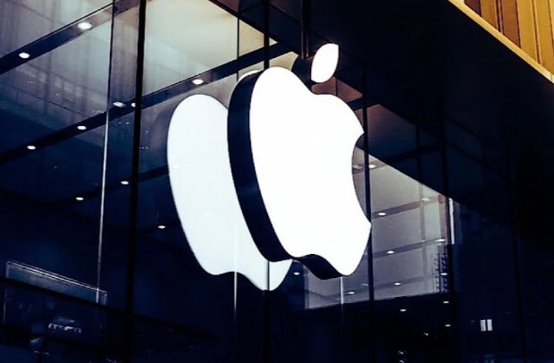 Apple has agreed to pay out $25 million to settle a class action lawsuit our it’s family sharing feature, up to five family members share access to apps music, movies, TV shows, and books that they purchase subscription.
#applelawsuit #AppleMusic #applepronews