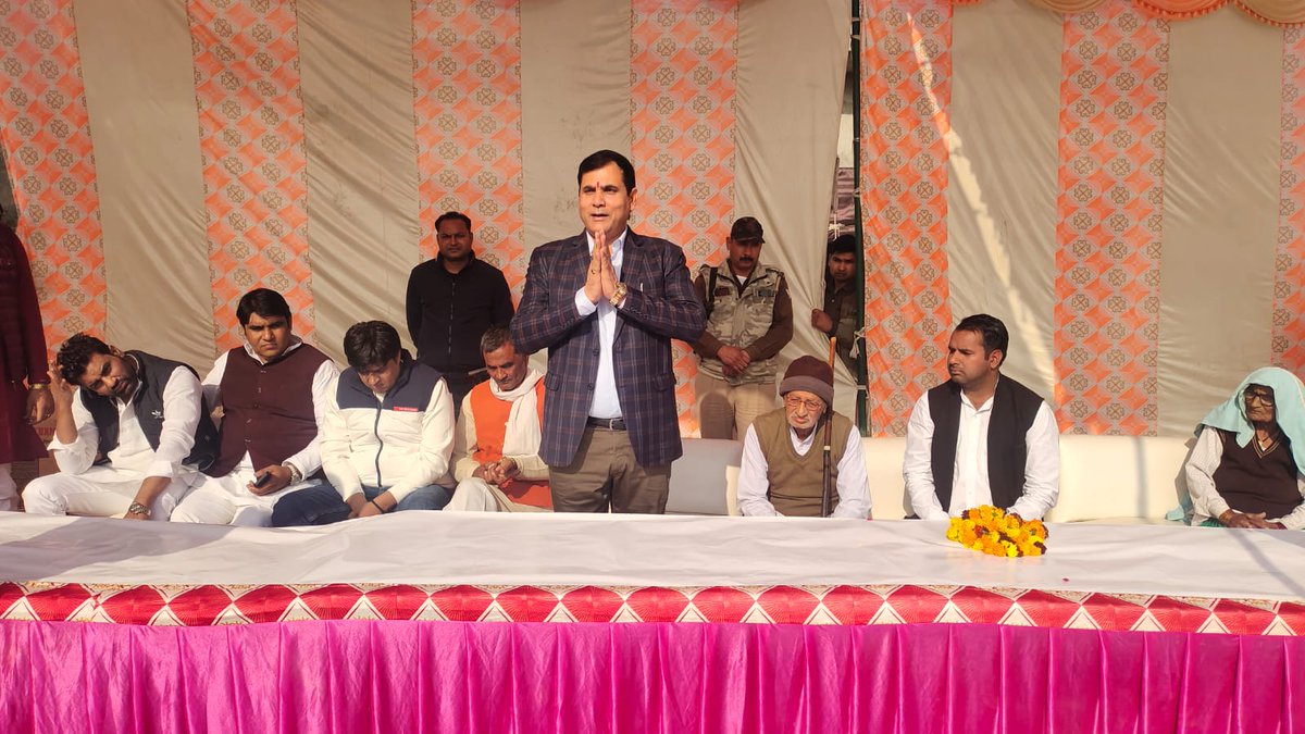 nkgurjar4bjp's tweet photo. ग्राम शकलपुरा में 80 लाख की लागत से निर्मित बायपास मार्ग जनता को समर्पित किया।
बायपास मार्ग शकलपुरा के निर्मित होने से गांव एवं आसपास के ग्रमीण क्षेत्रों के विकास को गति प्रदान करेगा।
#mlaloni #transformingloni #आओ_मिलकर_लोनी_सँवारे https://t.co/k8fmpA0h9V
