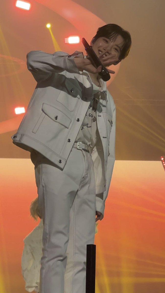 cloudnixe's tweet image. 아 준규때문에 행뿍해,,