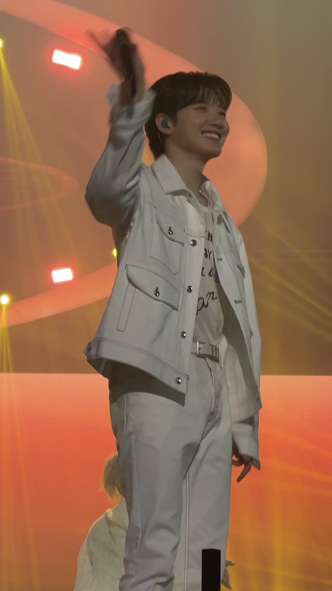 cloudnixe's tweet image. 아 준규때문에 행뿍해,,