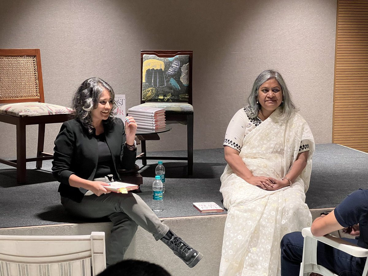 YSingla2407's tweet photo. Thank You @nand_bo for making it memorable🌸@AttaGalatta ‘s book reading event that was so color coordinated and why not when you sit with like minded men and women all interested in being the tribe that takes the message forward-let’s all raise feminist families🥂
@AlephBookCo https://t.co/oMul5LjMNQ