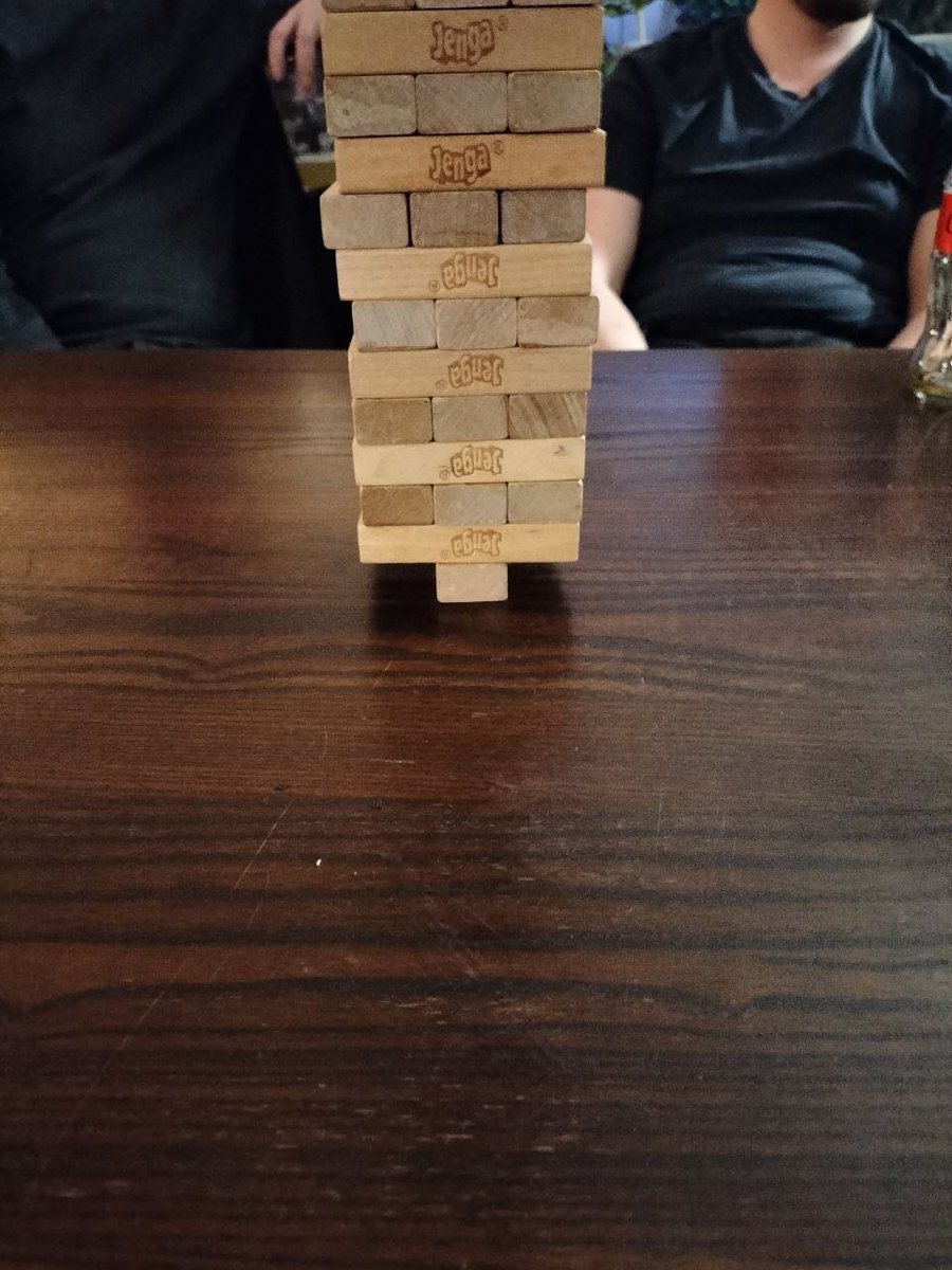 This mighty Jenga tower #leedsfurs