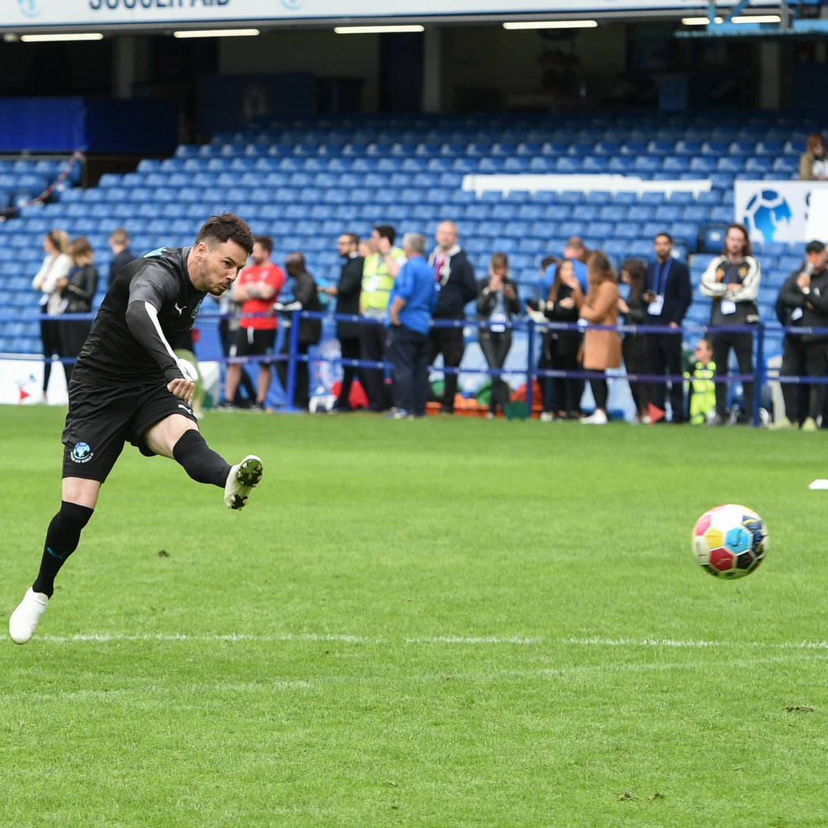 Soccer Aid (@socceraid) on Twitter photo Happy Birthday to freestyler & #SoccerAid trickster, <a href="/Billywingrove/">Billy Wingrove</a>!
There's only one place this was ending up🚀 Happy Birthday to freestyler & #SoccerAid trickster, <a href="/Billywingrove/">Billy Wingrove</a>!
There's only one place this was ending up🚀