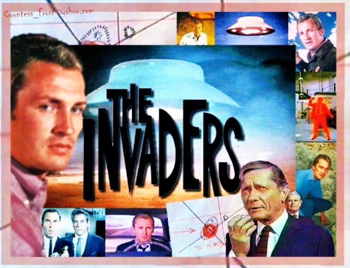 THE INVADERS🙀☃️#metv #metvInvAders #ssFsn #HappyHolidays #UberEats #Santa❄️ #LateNight #Justice #saintnick #xmas #SundayThoughts #redeyescifi #SantaClaus #metvnetworkofficial