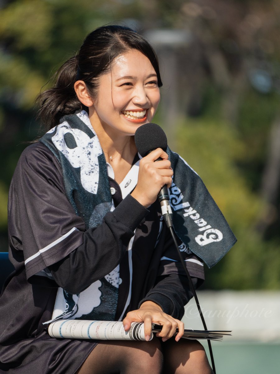 2023.12.16
@ 駒沢オリンピック総合運動場
出張版ラグビーわんだほー！

ラグビーファンの方から選手への質問にとても楽しそうな杏ちゃんﾀﾇ
（*'∀'人✨

この笑顔で場の空気が和むから、楽しい空間になるﾀﾇのよね〜🎶
(∩´͈ ꒳ `͈∩)❤️✨

#浅野杏奈