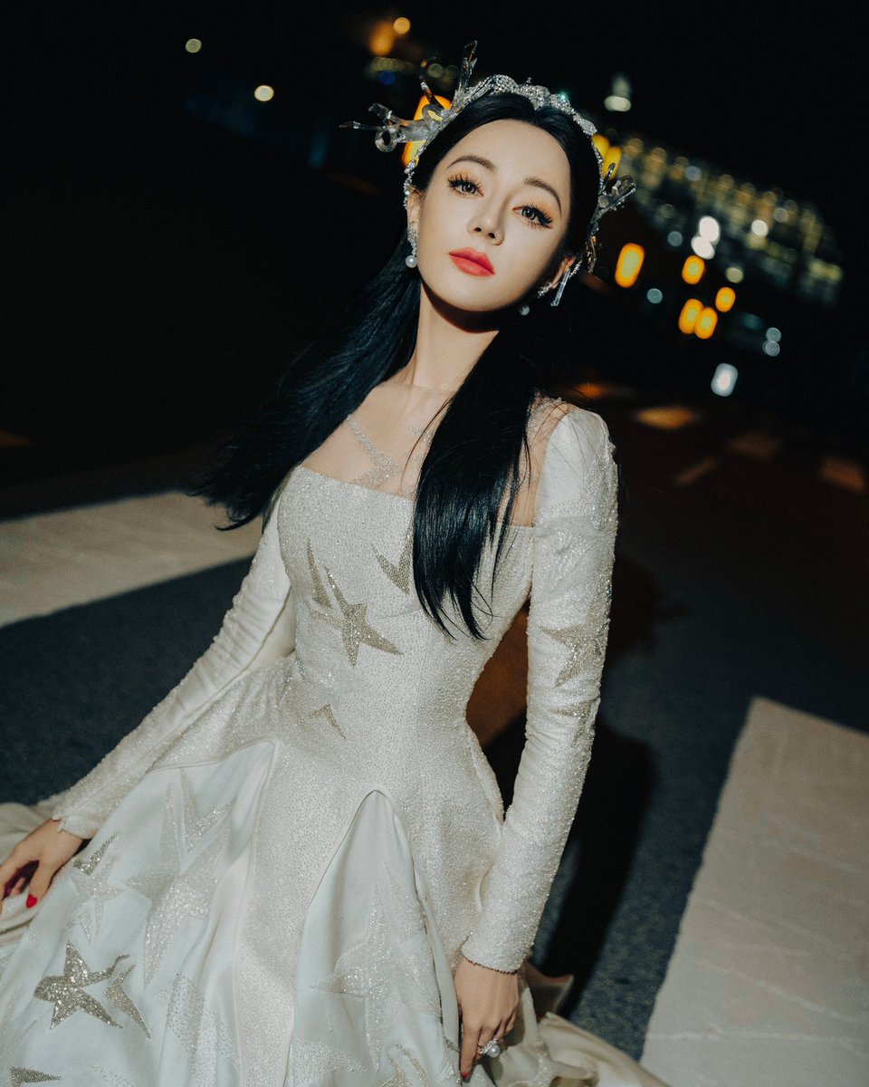 สเปค: ชอบตี๋ๆค่ะ

ตี๋ที่ดี คือ “ตี๋ลี่เร่อปา”

DILRABA STARin RedCarpet
#TCStarNight2023xDilraba