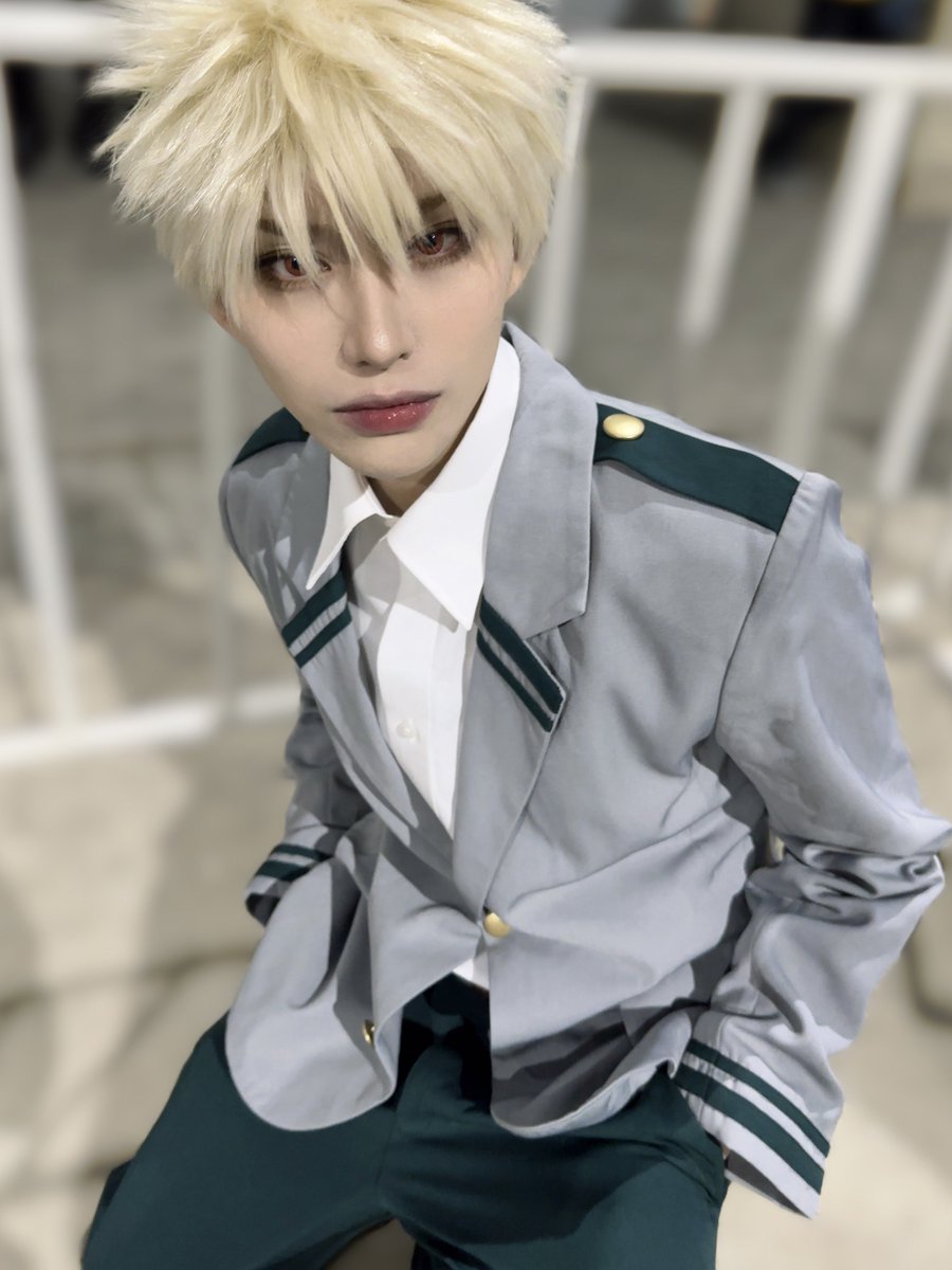 rumch_'s tweet image. ジャンフェス2日目！🥦🍰💥
オリジン組でいました！寒すぎて凍えてたけどたくさん差し入れありがとうラブ…♡

爆豪→@rumch_
緑谷→@dakenace 
轟→@kishi68an