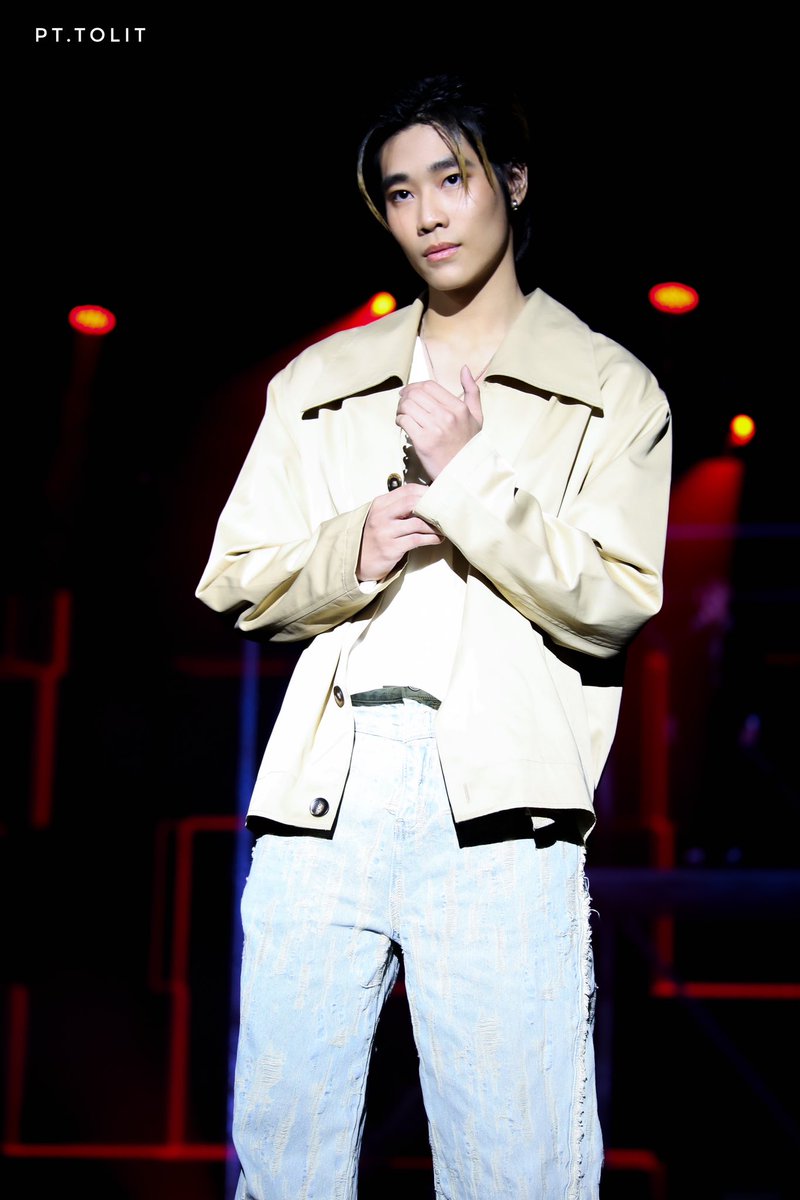 หล่อมากคับพี่เตชิน! 💖

<a href="/lit_title/">lit.title</a> 

#ไตเติ้ลเตชินท์ #TitleTeshin
#LittleTeshin #ตะเร้กของลิตเติ้ล
#Ultimatetroop 
#10thUltimateTroopConcert