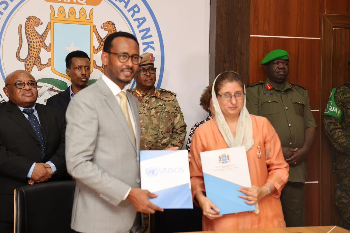 Another important milestone to celebrate in Somalia! Today, ATMIS marked the resumption of Phase Two of the troop drawdown, officially handing over the State House and Parliament House Forward Operating Bases (FOBs) in #Mogadishu to the Somali Security Forces (#SSF). The