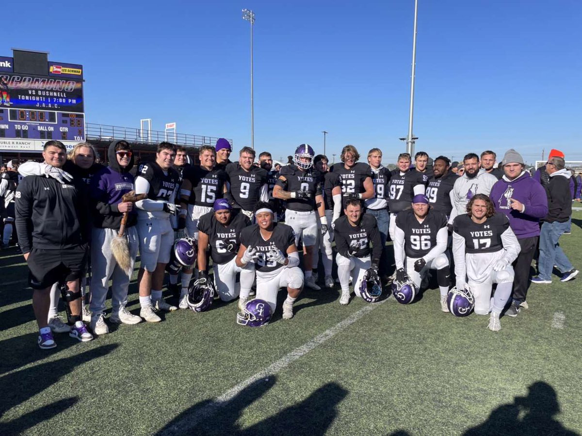 Miss my guys! Making it to the semi-finals means a New standard is set! Couldn't ask for a better group for my 1st year of college coaching,  to say I love them would be an understatement! Let's keep building! #YoteSteel #ComeWinWithUs