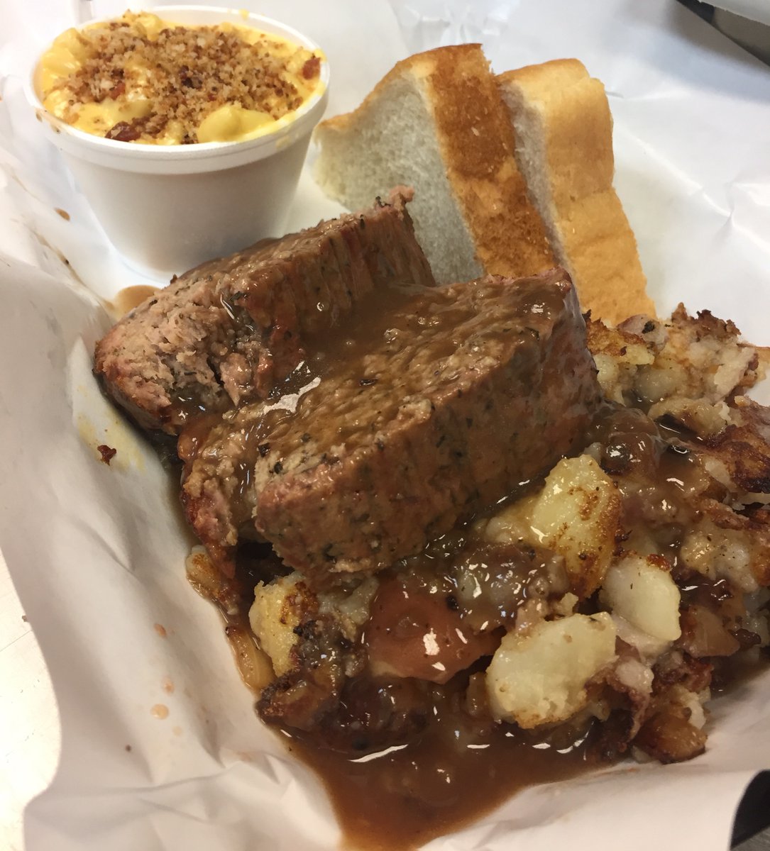 You focus on the holiday prep, we'll make the meatloaf! 🐮🔥😋  Doors open at 11 am! 

#meatloafsunday #sundaydinner #daliessmokehouse #smokehouse #barbecue #bbq #food #pork #smokedmeats #sandwiches #stleats #eatlocal #valleypark #kirkwood #stlouis