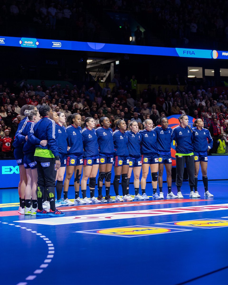 Jour de finale 🇫🇷⚡️🇳🇴 #LetsGo ⏰ 19h 📺 @TF1 @beinsports_FR 📸 @FRAHandball #Finale #LF20 #BleuEtFier #DENNORSWE2023 #TeamWork #Ensemble