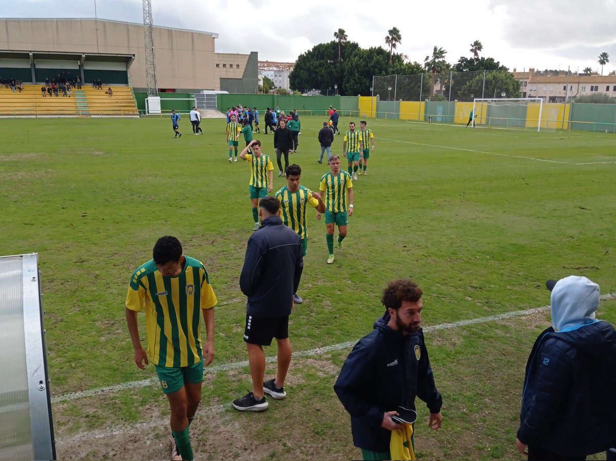 Nueva victoria Jandeña del Conil CF que repite Alineación del último  encuentro ahora para ganar a la UD Los Barrios en el Perez Ureba