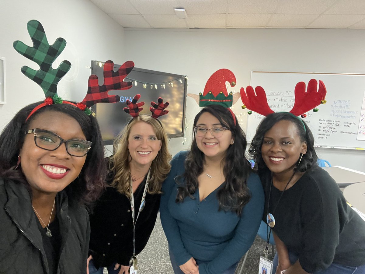 Michele Warren (@mwarren9697) on Twitter photo Merry Christmas 🎄 and happy New Year from the GISD PD Squad! Enjoy the break and come back ready for action! <a href="/GISD_PD/">GISD Professional Learning</a> Merry Christmas 🎄 and happy New Year from the GISD PD Squad! Enjoy the break and come back ready for action! <a href="/GISD_PD/">GISD Professional Learning</a>