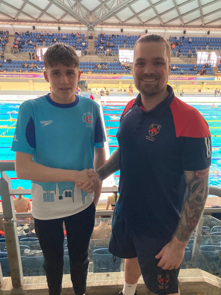 From 1 record holder to another passing the baton of the 800 freestyle club record Rikki Morris to Elliot L 🙌🙌🙌🙌🙌