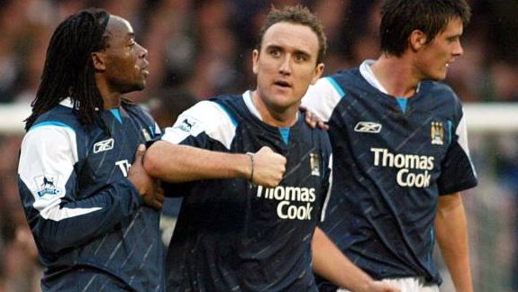 2155. Lee CROFT Winger - 21.06.85 - ENG Prem Debut: 07/03/2005 (MANCHESTER CITY vs. Bolton Wanderers, L 1-0 - sub 83 mins) Prem Clubs: Manchester City (04-06) Prem Apps: 28 Prem Goals: 1