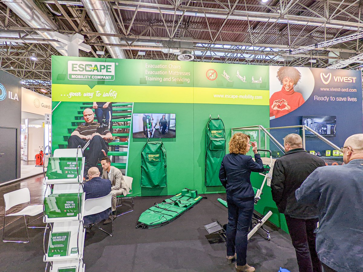 advancedsafety2's tweet image. From the bustling halls of A+A in Düsseldorf, here&apos;s a snapshot of our journey! Check out our photo diary for a glimpse into the future of workwear. #AplusA2023 #AdvancedSafety #Workwear #PPE #Safety