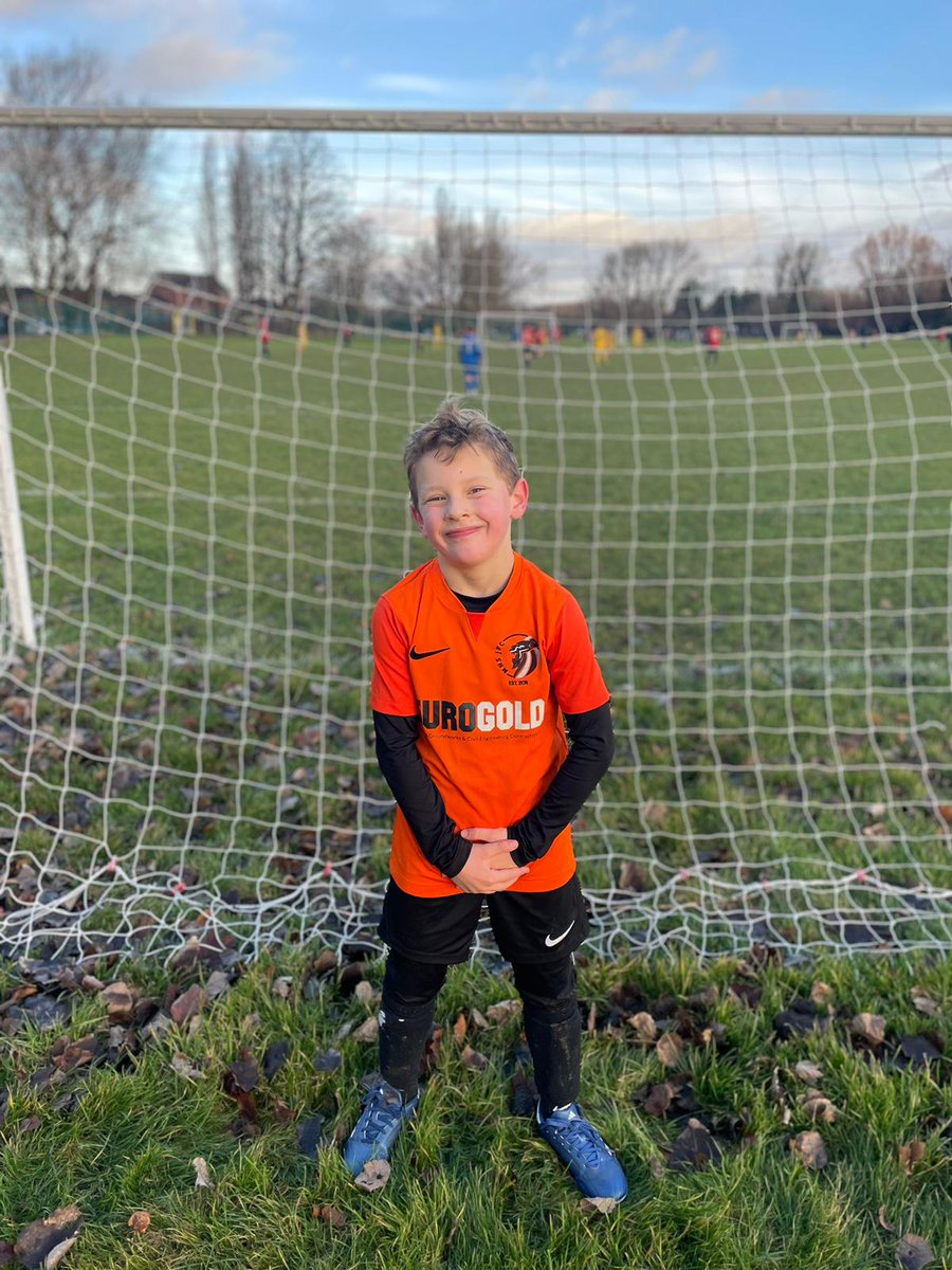 bayern_mhs's tweet image. MOM today for Joe who worked really hard today and showed some lovely skills 👏🏆 When he listens like today he is a handful to play against and will keep developing ⚽️ The football these boys have played so far this season has been brilliant to watch 🔥 keep learning boys
