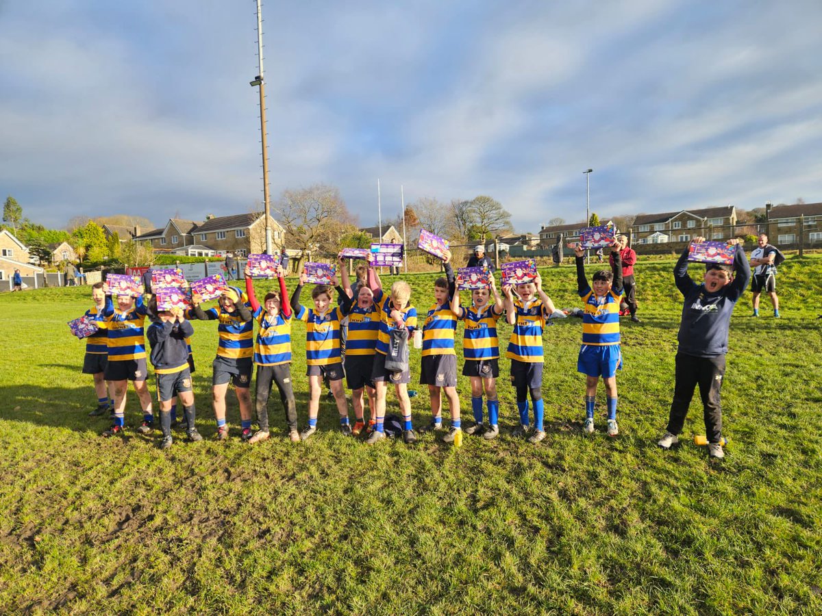 Burnley_RUFC's tweet image. Team shots from the last Sunday before🎅arrives 🏉👍 #selectionbox #fun