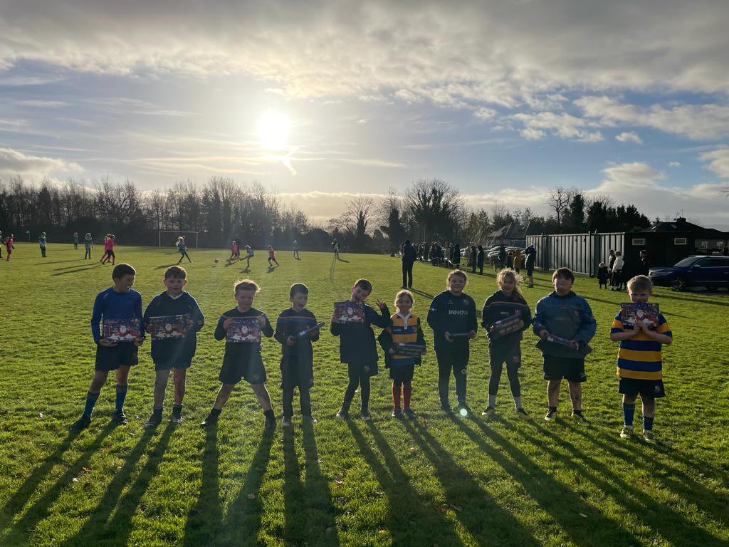 Burnley_RUFC's tweet image. Team shots from the last Sunday before🎅arrives 🏉👍 #selectionbox #fun